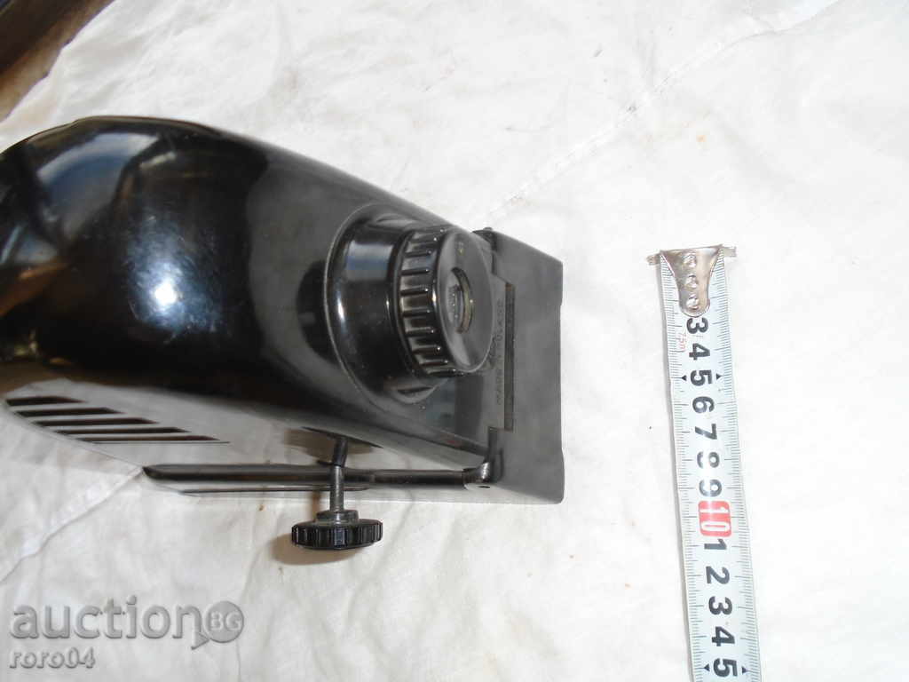 Παλιά πολωνική προβολέα "LZK" / BAKELITENA BOX με τιμή 30.00 BGN | € 15.34 Παλιά πολωνική προβολέα "LZK" / BAKELITENA BOX με τιμή 30.00 BGN | € 15.34