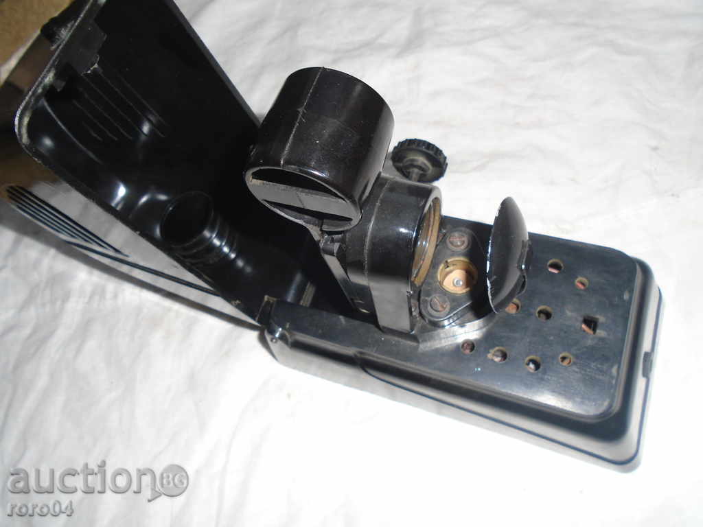 Παλιά πολωνική προβολέα "LZK" / BAKELITENA BOX - 6 Παλιά πολωνική προβολέα "LZK" / BAKELITENA BOX - 6