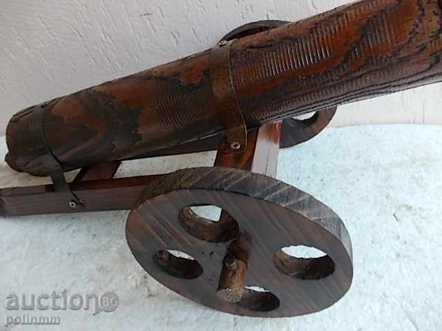 Auction Wooden top Auction Wooden top