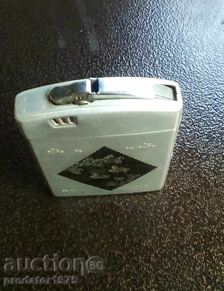 Auction  old cigarette case