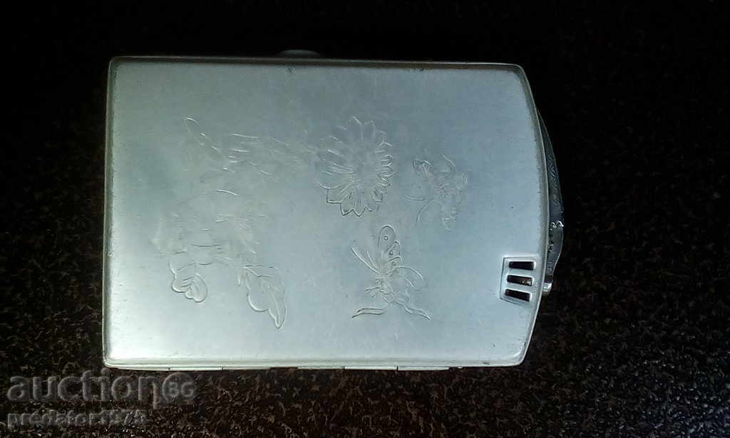 Delivery of old cigarette case