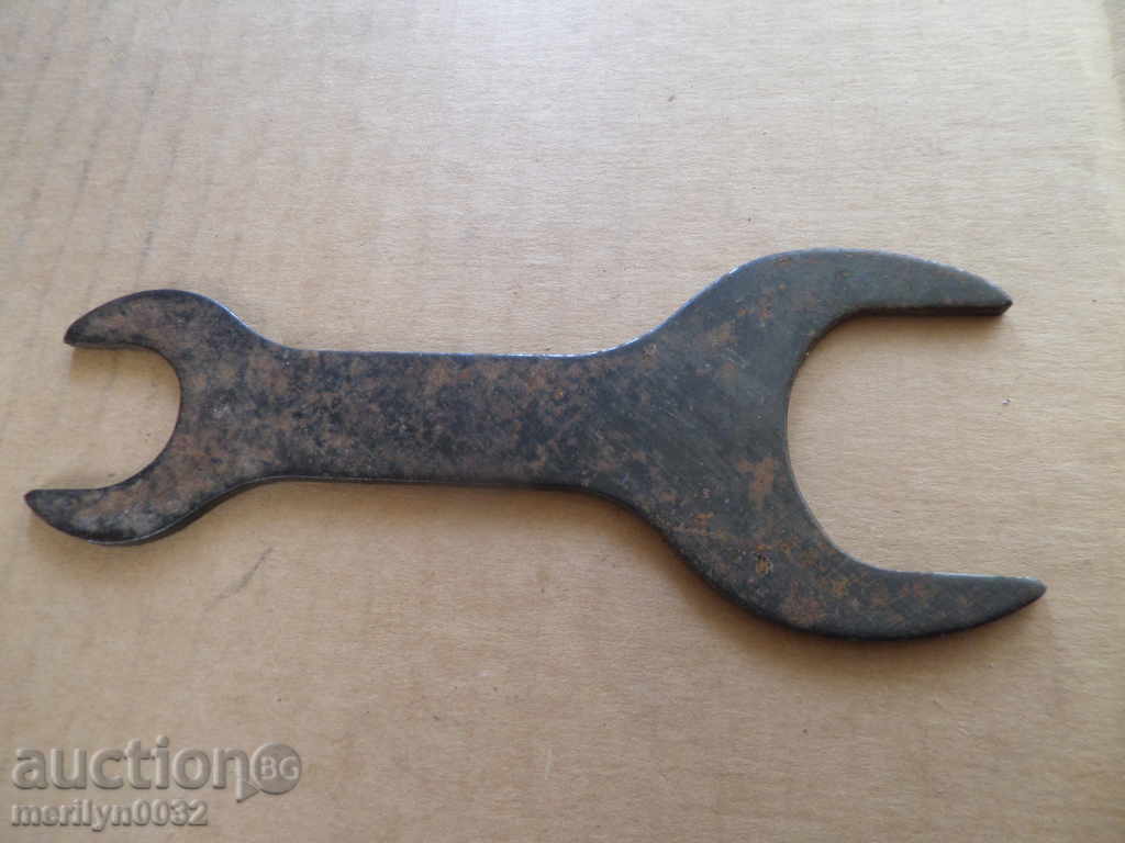 Key to the WW2 machine gun - 6 Key to the WW2 machine gun - 6