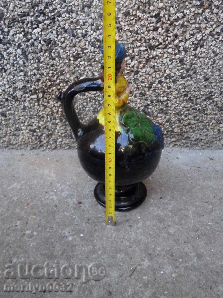 Delivery of Old pitcher girl, pottery, jar, krondir Delivery of Old pitcher girl, pottery, jar, krondir