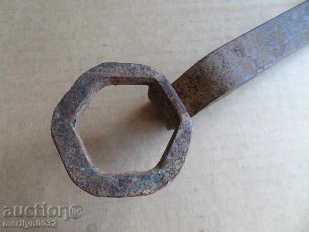 Old forged key wagon forged iron tool - 7 Old forged key wagon forged iron tool - 7