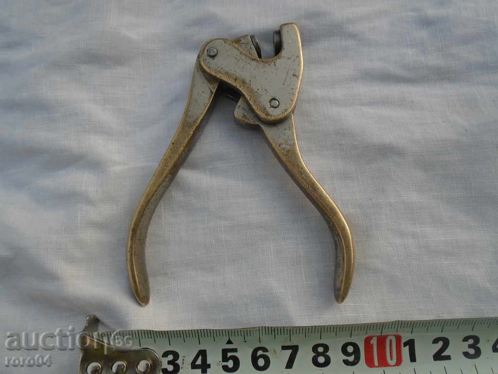 Auction OLD TERMINATIONS FOR SAMPLING - ENERGOSAB. SAMOKOV Auction OLD TERMINATIONS FOR SAMPLING - ENERGOSAB. SAMOKOV