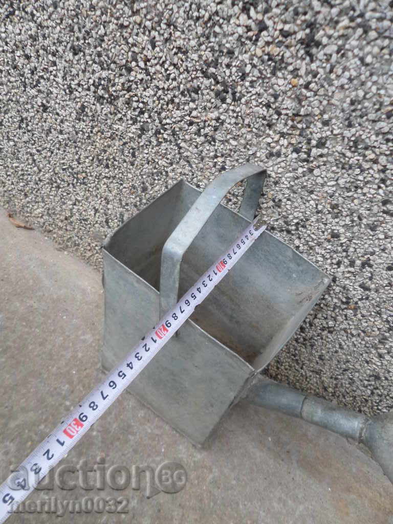 Auction Garden lady tuba bucket bucket Auction Garden lady tuba bucket bucket