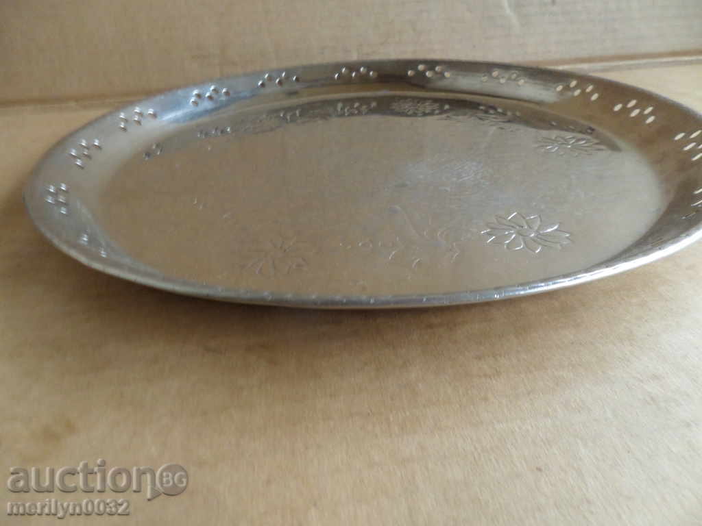 Socialist jockey tray - 7 Socialist jockey tray - 7