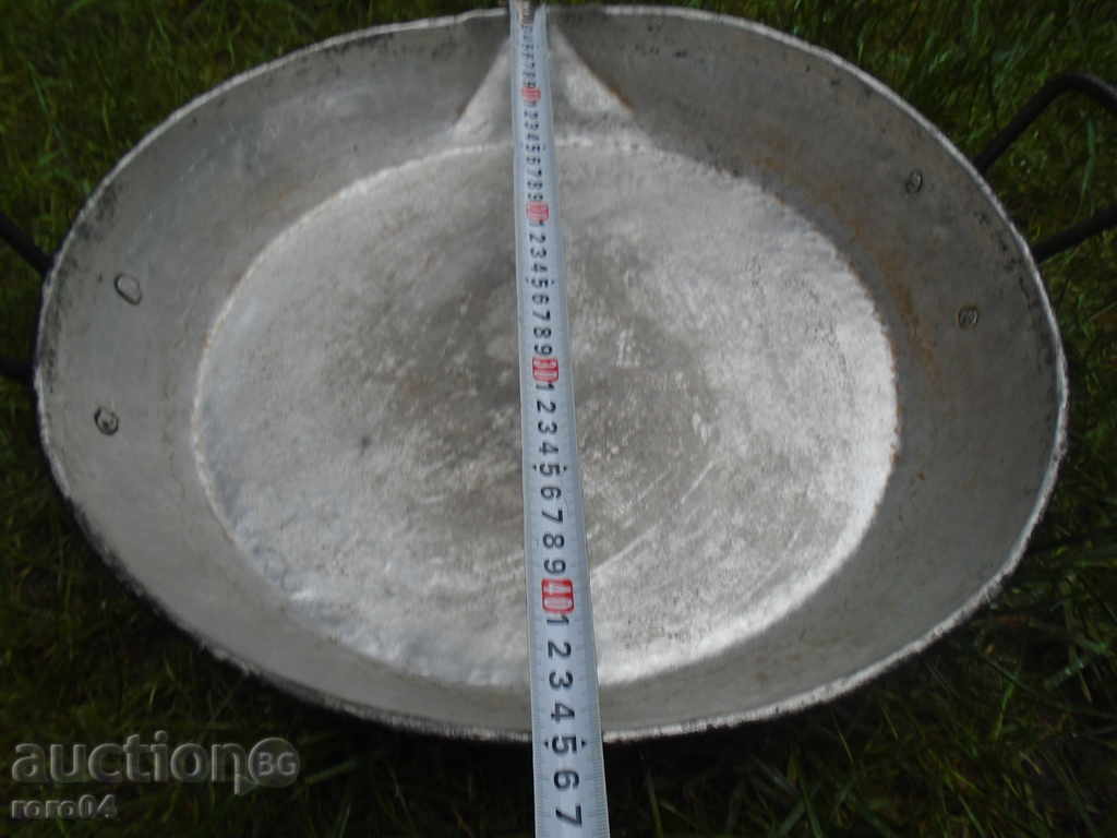 Big vechi de fierărie cupru TAVA PE chutney / SWEET cu preț € 35.99 | 70.39 BGN