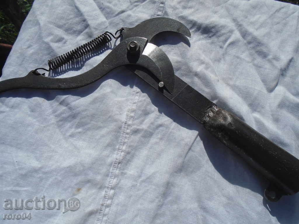 Доставка на СТАРИ ГРАДИНАРСКИ НОЖИЦИ Доставка на СТАРИ ГРАДИНАРСКИ НОЖИЦИ