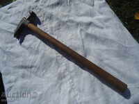 Hammer vechi interesant, cu un mâner lung - bun