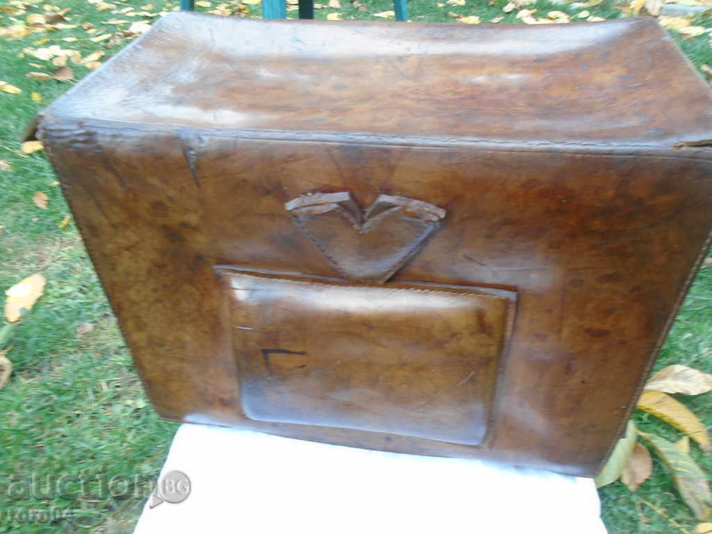 Auction UNIQUE ARMY LEATHER BACKPACK / DISAGS - WW II Auction UNIQUE ARMY LEATHER BACKPACK / DISAGS - WW II