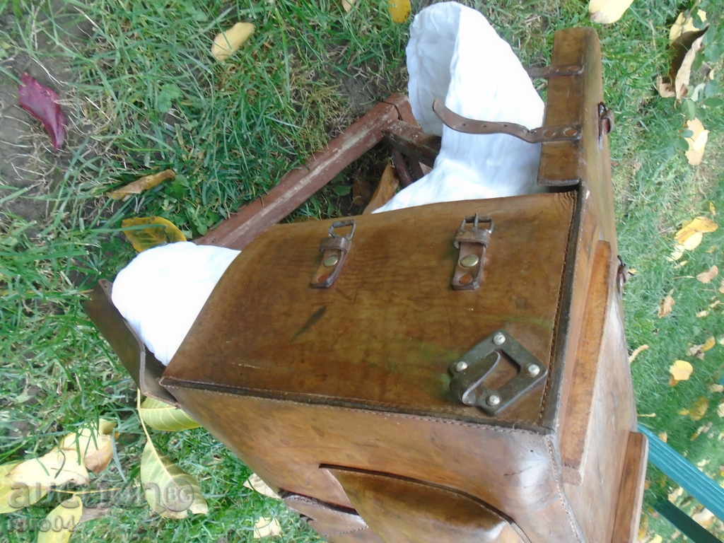 UNIQUE ARMY LEATHER BACKPACK / DISAGS - WW II - 6 UNIQUE ARMY LEATHER BACKPACK / DISAGS - WW II - 6