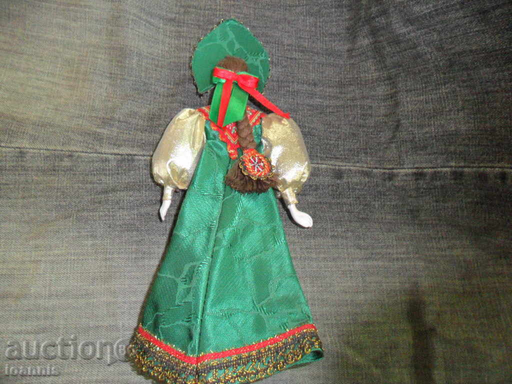 Auction  Russian doll, souvenir