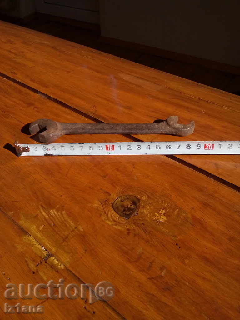 An old wrench - 5 An old wrench - 5