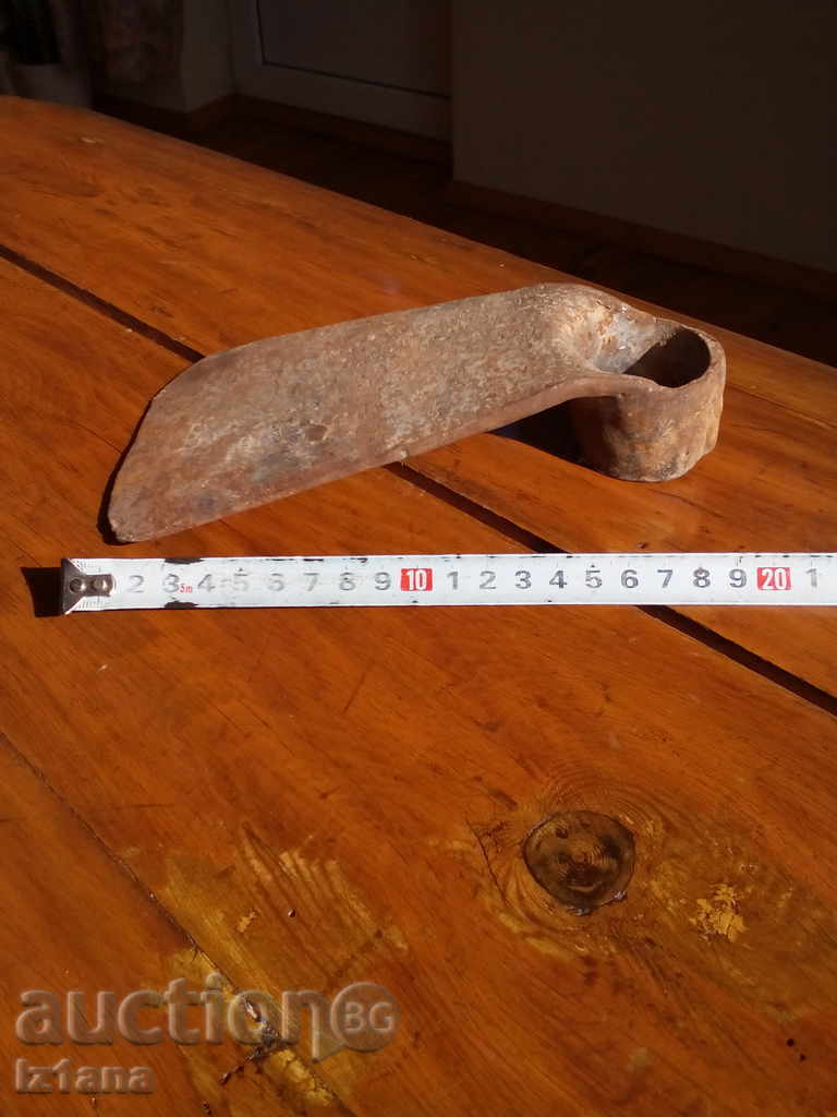 Auction Moth, motif, dust Auction Moth, motif, dust