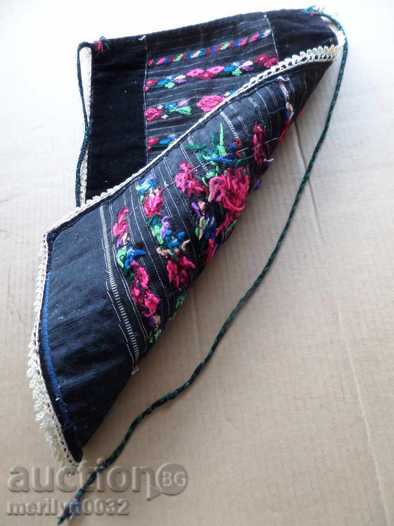 Παράδοση Παλιά υφαντό κεντημένη ποδιά κεντημένη με πούλιες φόρεμα φορεσιά