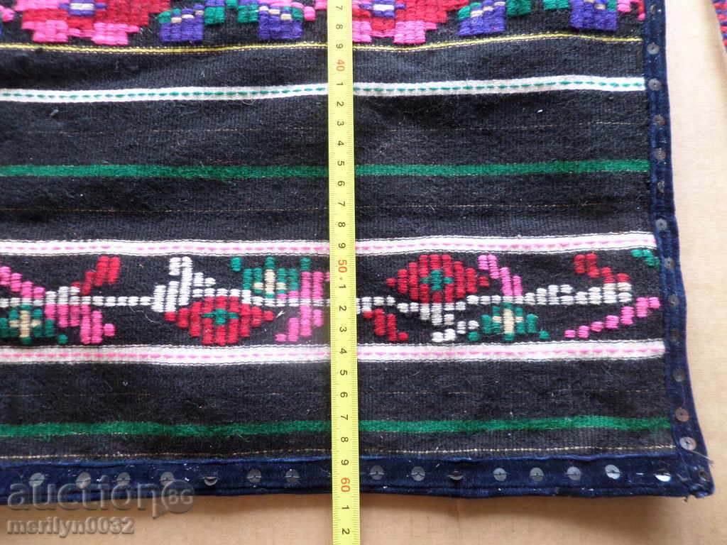 Delivery of Old woven embroidered embroidered apron wear sukman Delivery of Old woven embroidered embroidered apron wear sukman