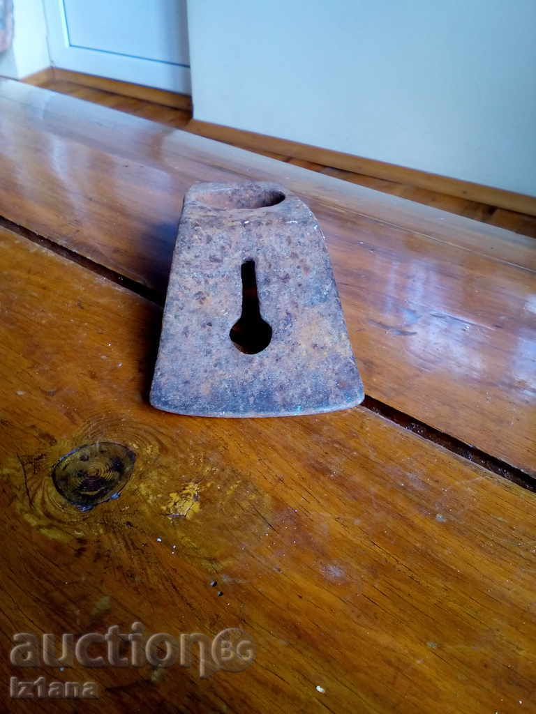 Old Tesla with price 11.00 BGN | € 5.62