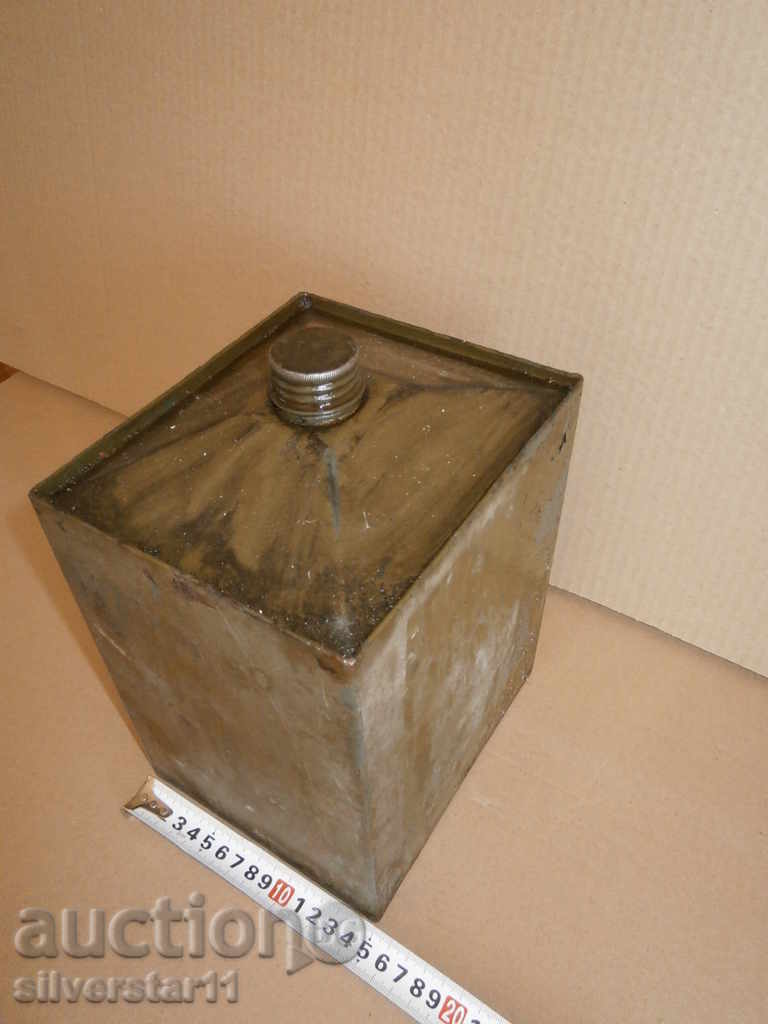 Παράδοση μεγάλο σωλήνα του λιπαντικού ελαίου WW2 WWII Maslenitsa zip Παράδοση μεγάλο σωλήνα του λιπαντικού ελαίου WW2 WWII Maslenitsa zip