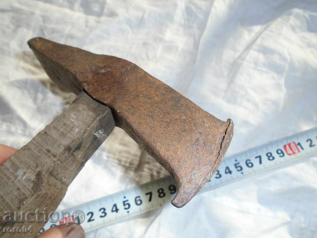 Auction  MASSIVE OLD HAND FORGED KIRKO / AX