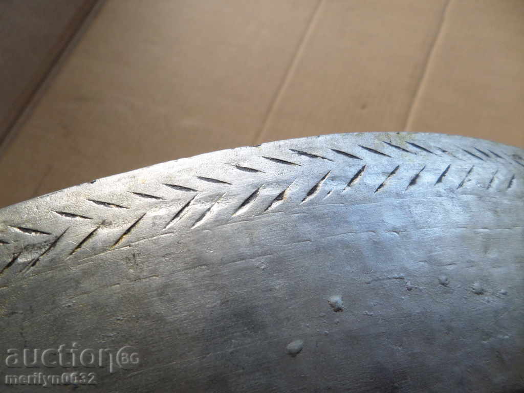 Auction  Baked tray, copper pot, baker, sahane, honey, pan, tass