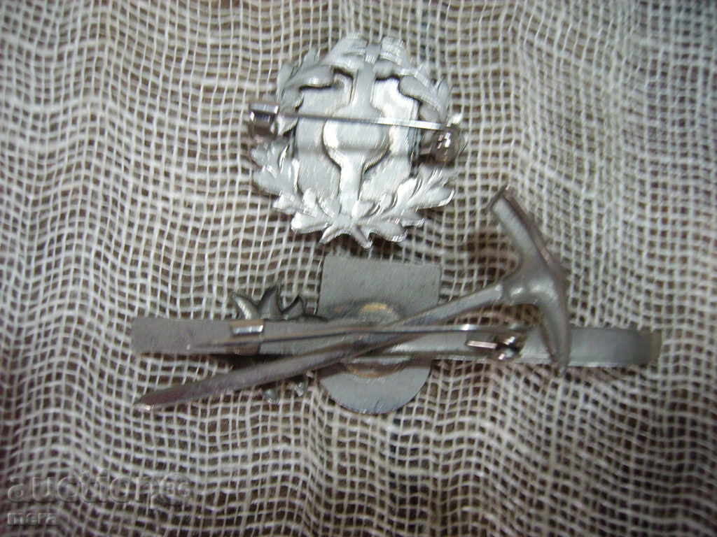 Delivery of German tourist badges Delivery of German tourist badges