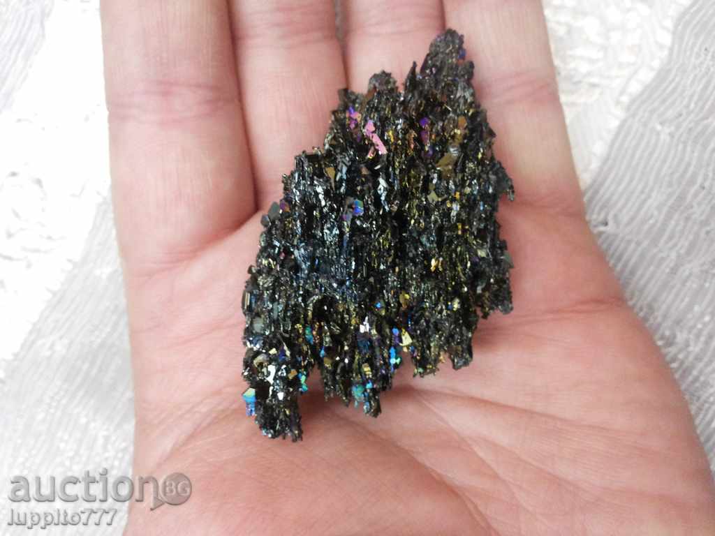 Auction  natural silicon carbide mineral