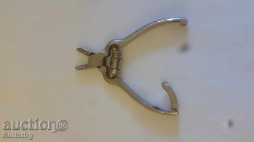 Livrarea Clești (foarfece) Solingen. Livrarea Clești (foarfece) Solingen.