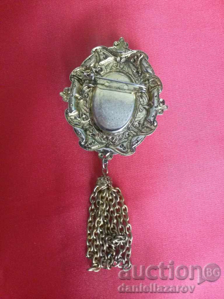 Auction Beautiful Old Big Brooch KAMEY Auction Beautiful Old Big Brooch KAMEY