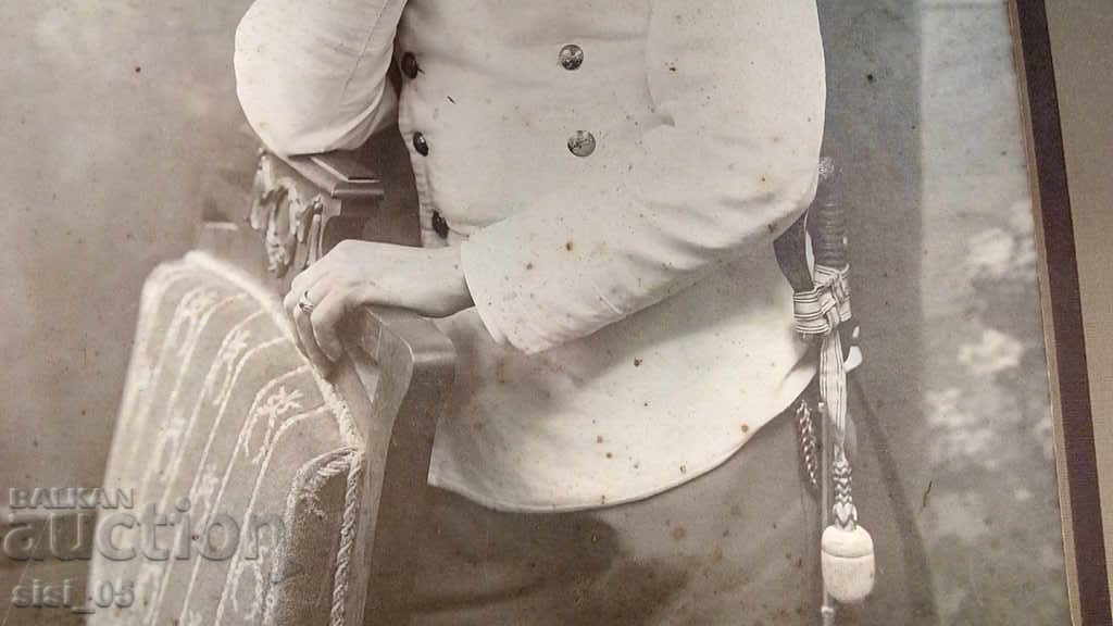 Poza CDV mare de carton ofițer militar regal cu spade - 7 Poza CDV mare de carton ofițer militar regal cu spade - 7