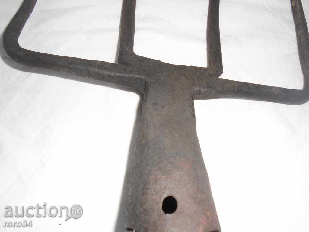 LARGE STAR HORSE VILLAGE with price 29.00 BGN | € 14.83