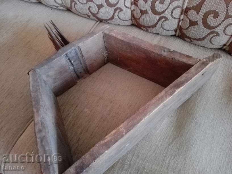 Delivery of Old darak, pickaxe, wooden (6.1) Delivery of Old darak, pickaxe, wooden (6.1)