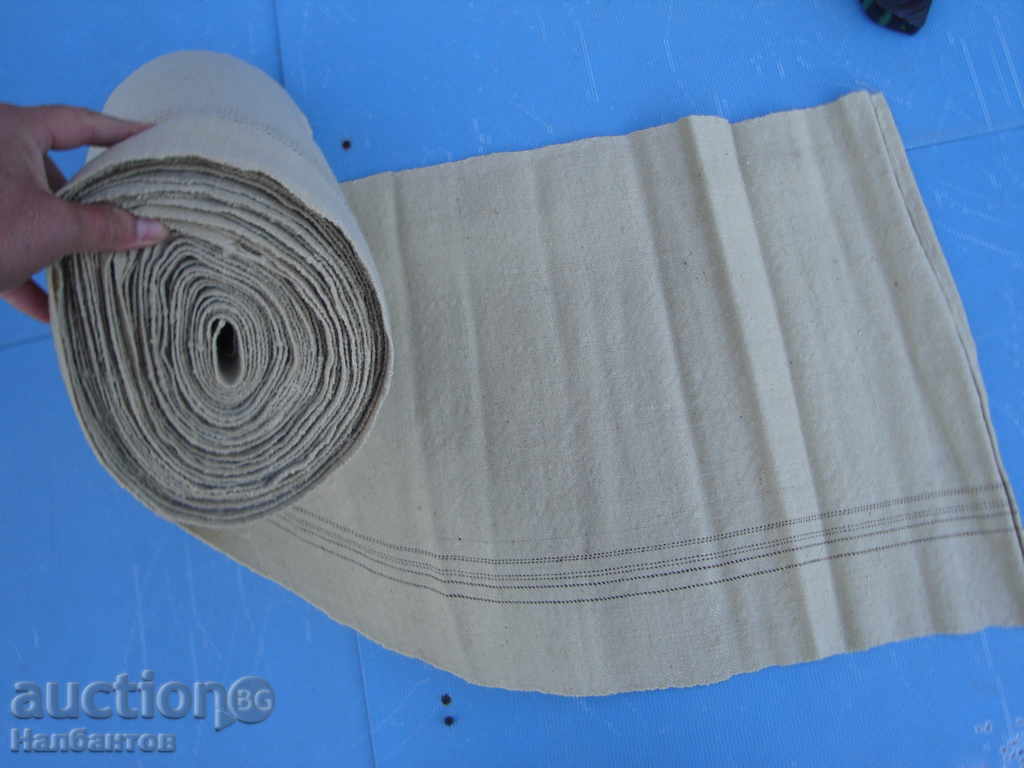 AUTHENTIC WHITE TUBE WOOL PLATE TOP NOSIA NAVAI RASY with price 180.00 BGN | € 92.03 AUTHENTIC WHITE TUBE WOOL PLATE TOP NOSIA NAVAI RASY with price 180.00 BGN | € 92.03