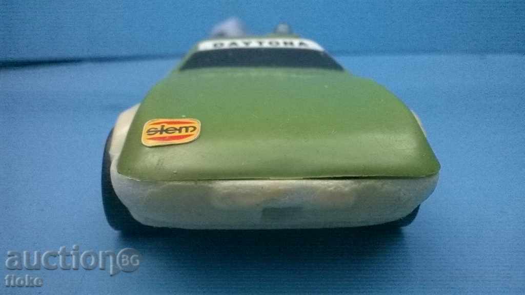 car, cart-plastic, mechanical with price 14.00 BGN | € 7.16