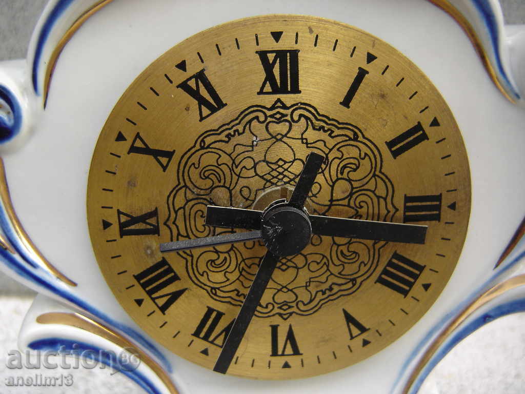 КОЛЕКЦИОНЕРСКИ НАСТОЛЕН ПОРЦЕЛАНОВ ЧАСОВНИК GRАFENTHAL GDR с цена 49.00 лв. | € 25.05 КОЛЕКЦИОНЕРСКИ НАСТОЛЕН ПОРЦЕЛАНОВ ЧАСОВНИК GRАFENTHAL GDR с цена 49.00 лв. | € 25.05