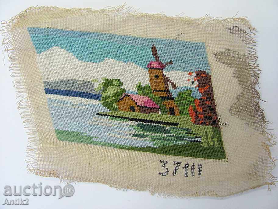 vinde 3 bucăți cusute manual tapiserii mini cu preț 25.00 BGN | € 12.78 vinde 3 bucăți cusute manual tapiserii mini cu preț 25.00 BGN | € 12.78