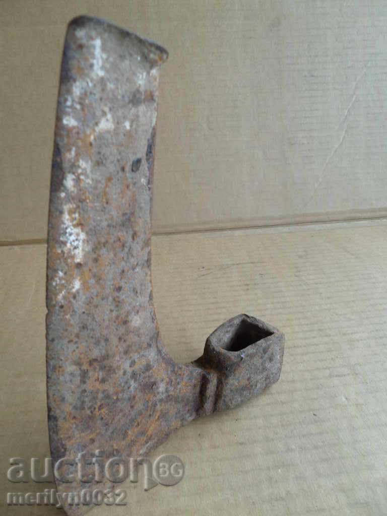 Old ax ax ax without a scraper wrought iron blade with price 48.00 BGN | € 24.54 Old ax ax ax without a scraper wrought iron blade with price 48.00 BGN | € 24.54