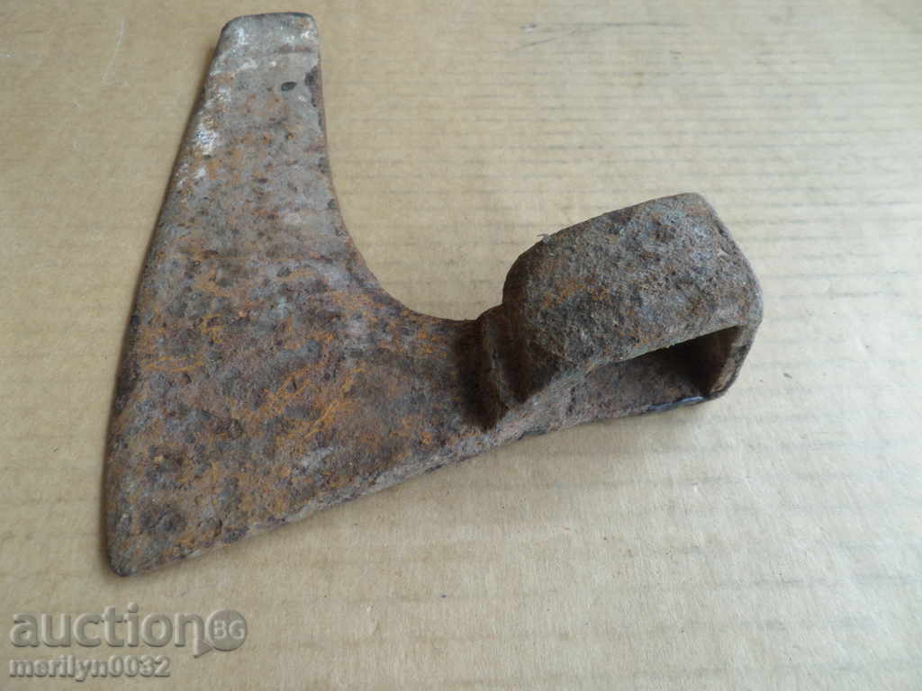 Auction Old ax ax ax without a scraper wrought iron blade Auction Old ax ax ax without a scraper wrought iron blade