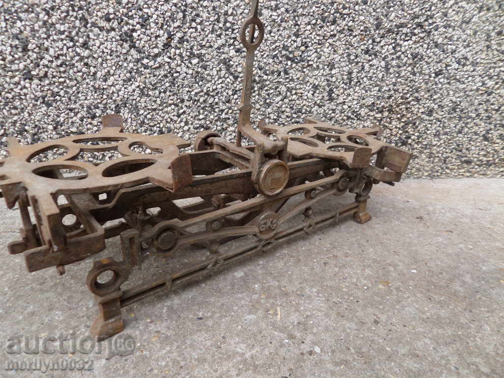 Auction Viennese scales figured iron cast iron scales Auction Viennese scales figured iron cast iron scales