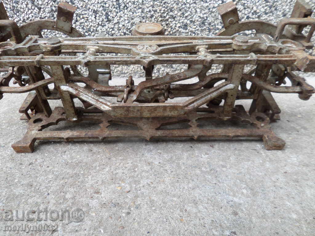 Delivery of Viennese scales figured iron cast iron scales Delivery of Viennese scales figured iron cast iron scales