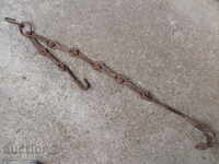 Παλιά αλυσίδα από σφυρήλατο σίδερο με γάντζο, αλυσίδα με γάντζο εστίας