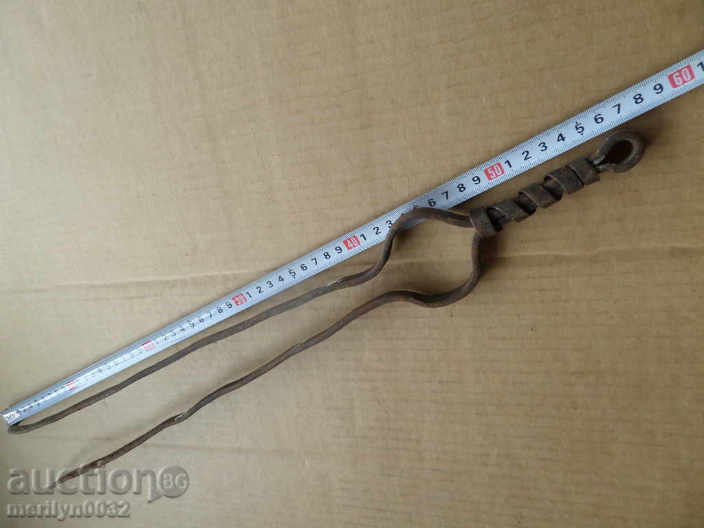 Delivery of Old hand forged dilaf, wrought iron, mask Delivery of Old hand forged dilaf, wrought iron, mask