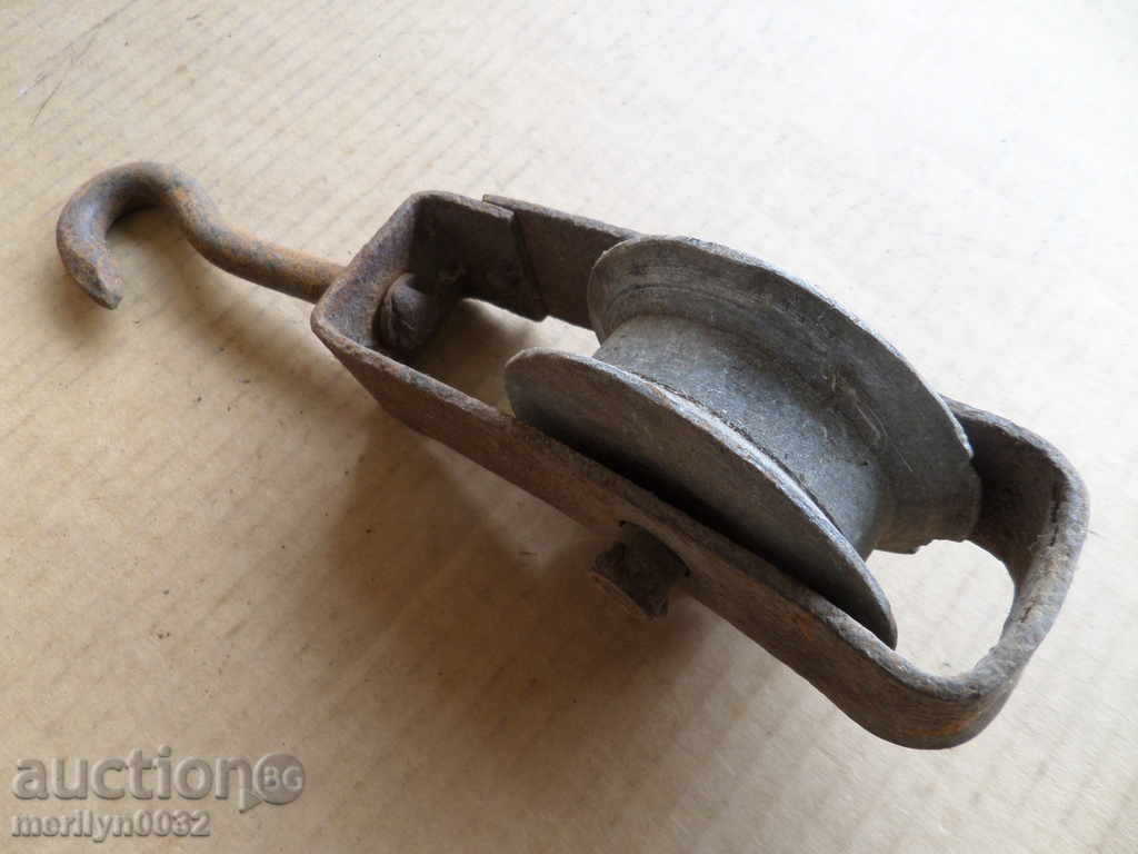 Old forged roller polisher wrought iron pulley reel - 6