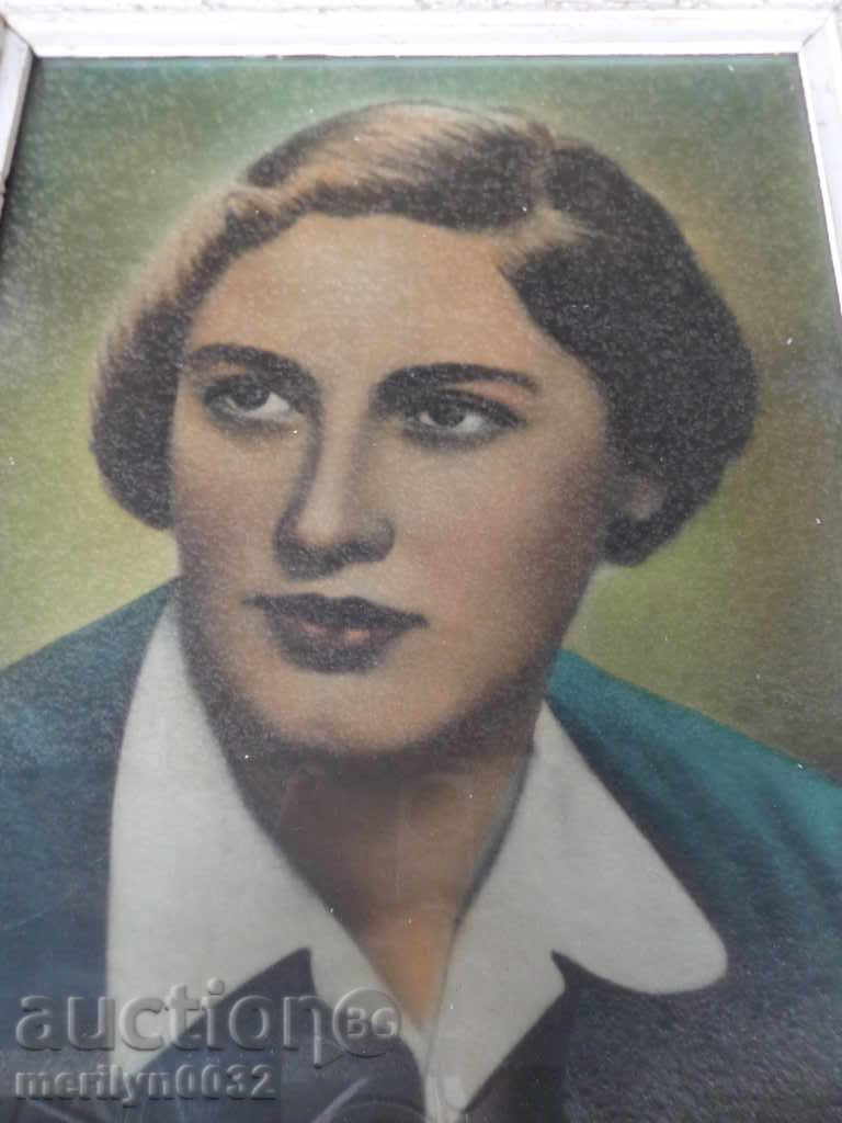 A portrait of Lilyana Dimitrova posters a photo 5 of the PMC - 7