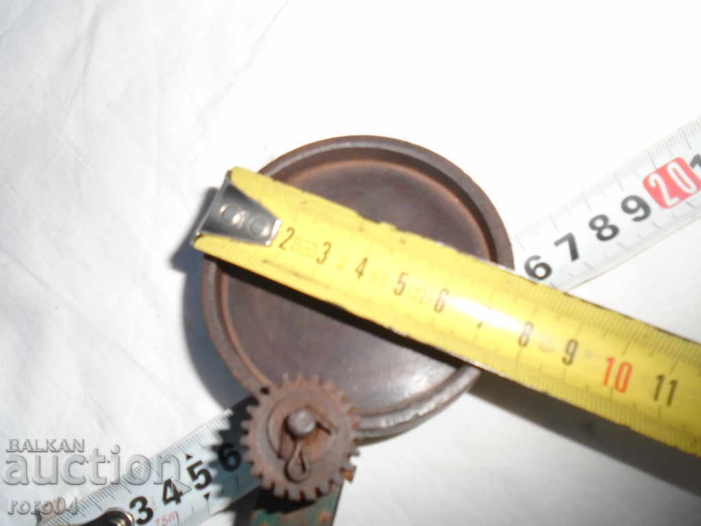 Delivery of OLD METAL JAR CLOSER