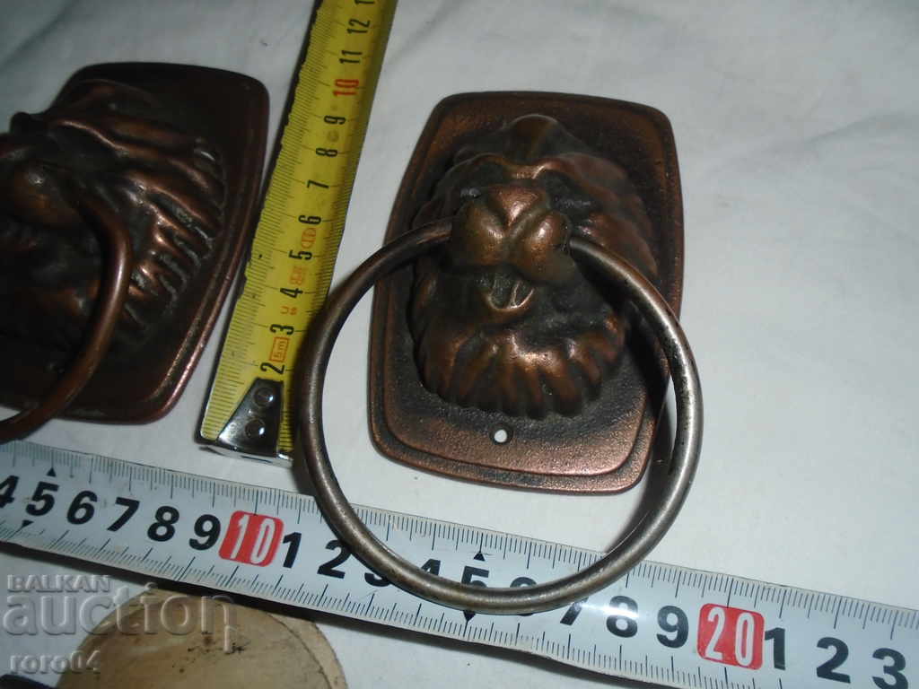 Auction  CHIFT MASSIVE METAL LENGTH GLOVES FOR DOOR / DOOR