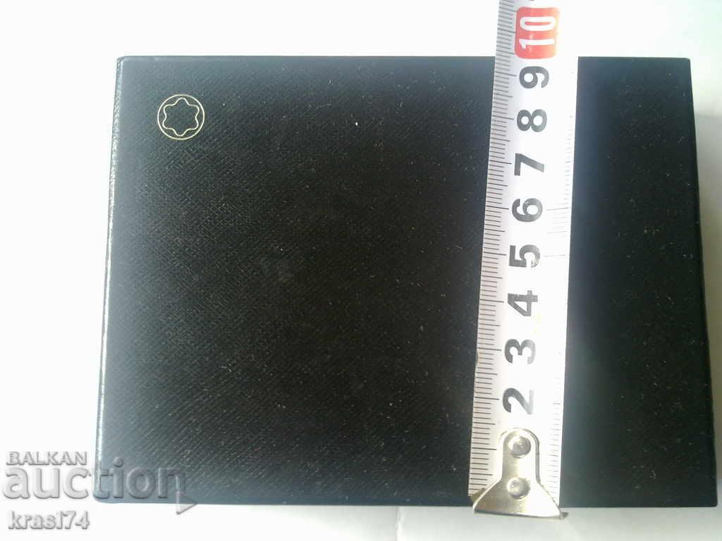 Caseta Mont Blanc cu preț 40.00 BGN | € 20.45