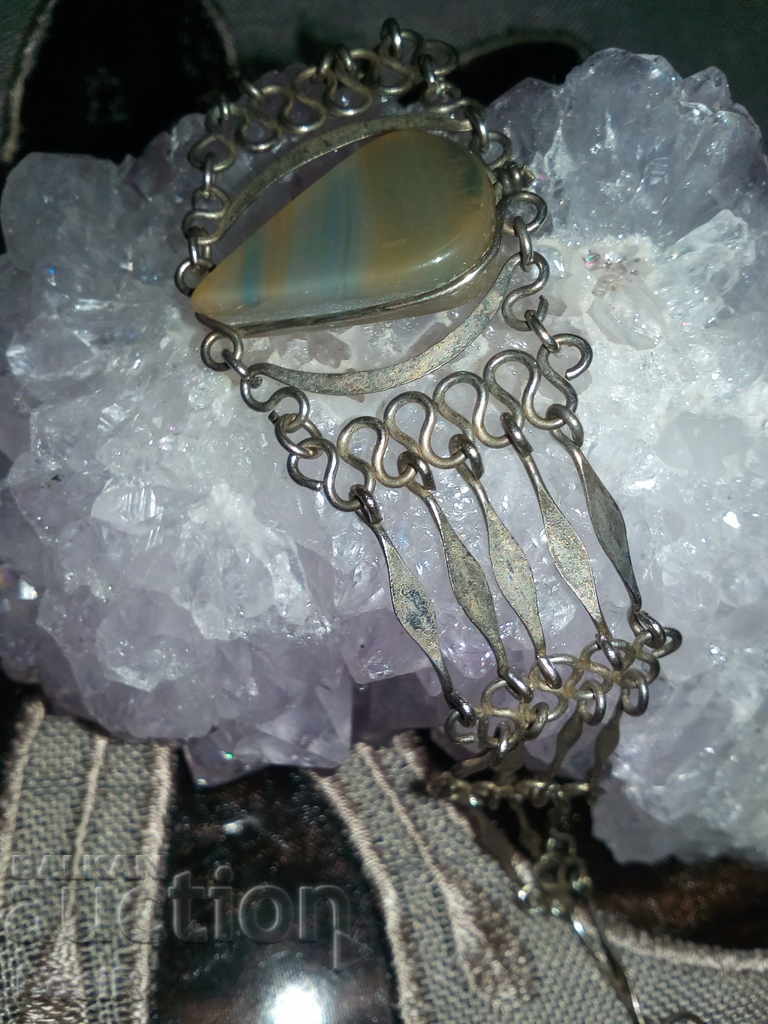 SURPRISED ROUND WITH AHAT with price 21.00 BGN | € 10.74 SURPRISED ROUND WITH AHAT with price 21.00 BGN | € 10.74