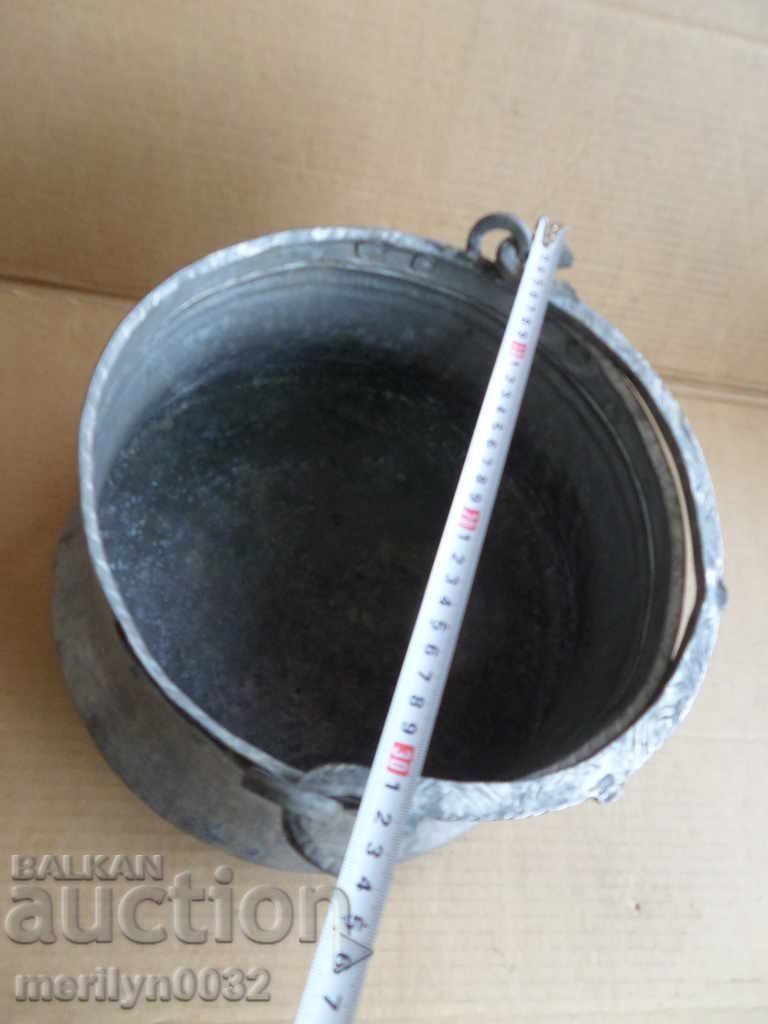 Delivery of Tin boned, boiler, baker, copper pot Delivery of Tin boned, boiler, baker, copper pot