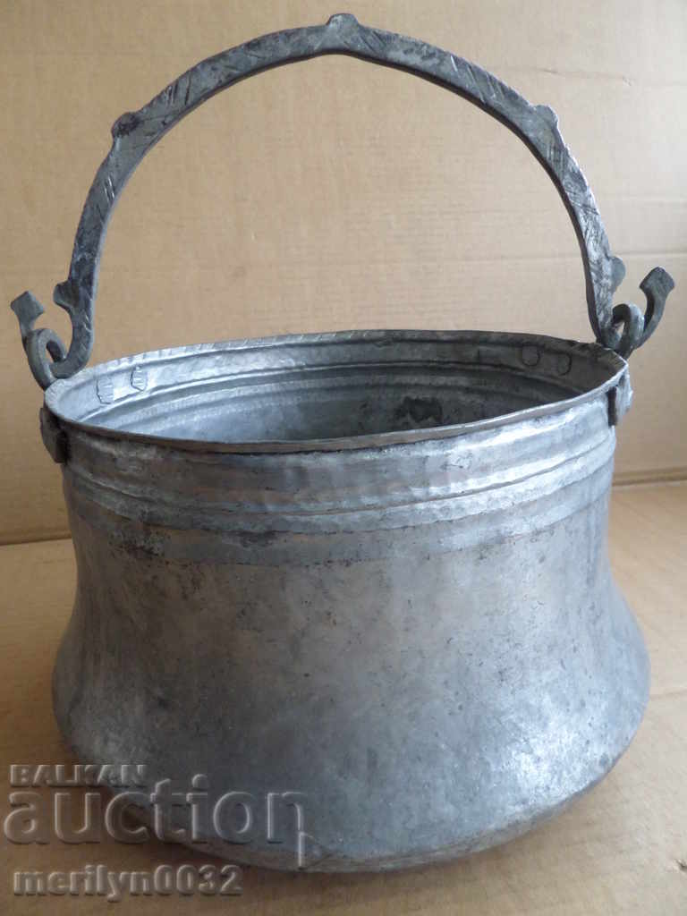 Tin boned, boiler, baker, copper pot - 6 Tin boned, boiler, baker, copper pot - 6